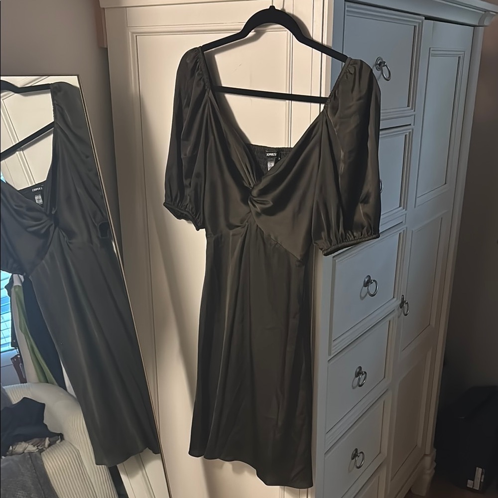 Express Black Sheath Dress with Flutter Sleeves and Scoop Neck